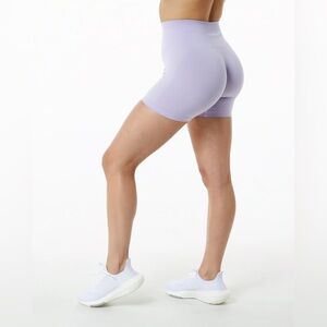 Alphalete Amplify Shorts 4.5”